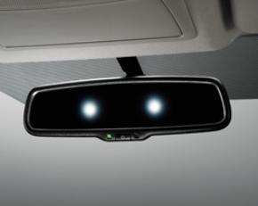 กระจกมองหลังปรับแสงอัตโนมัติ Nissan Sylphy แต่ง