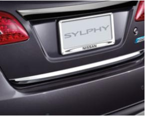 คิ้วฝาท้าย Nissan Sylphy แต่ง