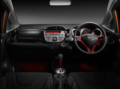 ไฟส่องสว่างที่เท้า Honda Jazz แต่ง
