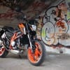 2016-KTM-690-Duke-R_27_resize