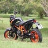 2016-KTM-690-Duke-R_73_resize