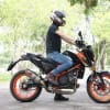 2016-KTM-690-Duke-R_Ride-Position_5_resize
