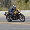 2017-Triumph-StreetCup-Bonneville-T100_30