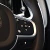 2018-Volvo-XC60_40