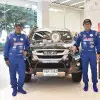 วงษ์วิโรจน์ ปาลวัฒน์ และ ธันยพัต มีนิล