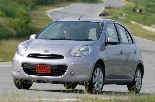 วิธีการถนอมแบตเตอรี่รถยนต์ โดยวิธีง่าย ๆ