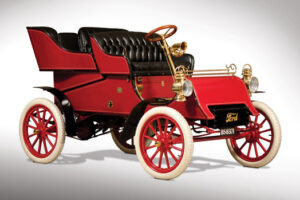 น่ารักจุงเบย! เผยโฉมรถ Ford รุ่นแรกตั้งแต่ปี 1903 รูปทรงน่ารักน่าชัง