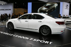 เตรียมเงินเลย! Lexus เปิดราคาตระกูล 460 Series ทุกรุ่นแล้ว