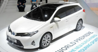 ตีตลาด! Toyota Auris แบบสปอร์ตเตรียมออกอาละวาดวางจำหน่ายในยุโรป