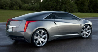 ล้ำสมัย! GM เปิดตัวรถในเครือพลังงานมอเตอร์ไฟฟ้าอย่าง "Cadillac ELR hybrid"