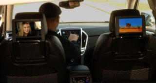 กระหึ่มแน่! Cadillac เปิดตัวเครื่องเสียงในรถรุ่นใหม่ "CUE" ราคาเอาอยู่