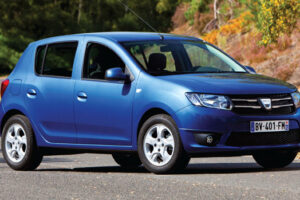 ถูกที่สุด! Dacia นำเสนอ "Sandero" รถขนาดเล็กราคาถูกสุดใน UK