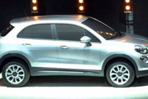 ยังไงดี! Fiat-Chrysler ลังเลรถ "500" จะร่วมงาน MINI, BMW ดีหรือไม่?