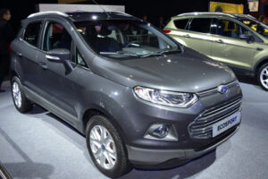 เอาบ้างสิ! Ford เปิดตัวรถรุ่นเล็กกะทัดรัด "EcoSport"