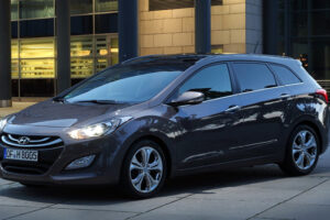 เดินหน้าเต็มตัว! Hyundai ประกาศออกรถตัวใหม่แบบ Hatchback 5 ประตู อัดแน่นด้วยเทคโนโลยี