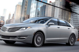แจ่มไปเลย! Lincoln เปิดสเปครถ compact สุดประหยัดอย่าง "MKZ Hybrid"