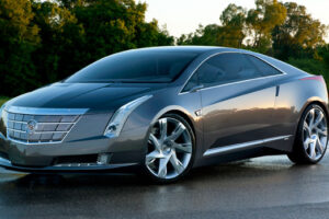 ล้ำสมัย! ศาสตราจารย์ดังลงทุนวิจัยแบตเตอรี่ Lithium-Ion เพื่อวงการยานยนต์