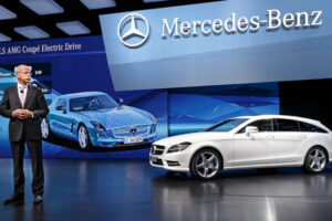 ขายดีจัง! Mercedes Benz แถลงการณ์ยอดกำไรปี 2012 เกิน 1.3 พันล้านเหรียญสหรัฐ