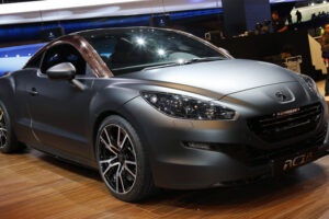 คลานตามมา! Peugeot เปิดตัว RCZ-R ตามหลัง Onyx รุ่นพี่