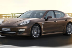 แรงดั่งใจ! Porsche เปิดตัวรถสปอร์ตหรู New Platinum Edition
