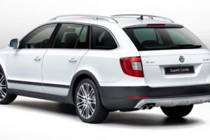 คุ้มค่าคุ้มราคา! Skoda เปิดจองรถ "Superb Estate" ใน UK ราคาสบายกระเป๋า