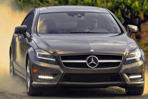 โรคจิตชอบ! Mercedes Benz เรียกคืน "2012 CLS550" จากปัญหาฝากระโปรงเปิดขณะรถวิ่ง