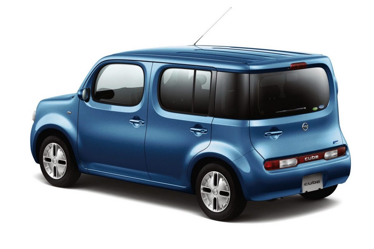 Cube машина. Ниссан Cube z12. Nissan Cube 2013. Nissan Qube 2022. Nissan Cube 4.