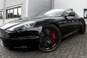 ทางเลือก! Wheelsandmore เสนอชุดแต่งสุดเท่ห์ให้ Aston Martin DBS
