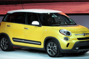 โฉมใหม่จ๊าบเลย! Fiat เปิดตัวรถรุ่นใหม่ "500L Minivan และ 500L" ออกจำหน่ายกลางปีหน้า