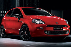 ลดกำลัง! Fiat ประกาศปิดโรงงานในอิตาลีคนงานกว่า 5,000 คน ไม่มีงานทำ