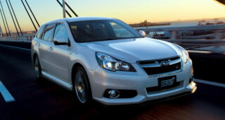 ใหม่อีกแล้ว! Subaru เปิดตัวรถสองรุ่นเครื่องยนต์ใหม่แบบ "2.5i EyeSight tS"