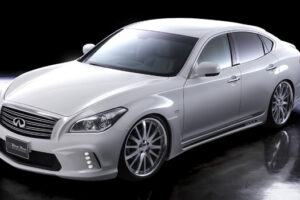 แต่งได้ใจ! Wald International เสนอตัวแต่งรถดัง2รุ่น "JDM Nissan Fuga&Infiniti M sedan"