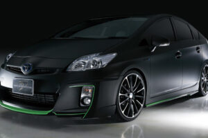 แต่งเยอะไปไหน! Wald เปิดตัว "Prius Hybrid hatchback" แต่งแนวสปอร์ตสีดำเร้าใจ