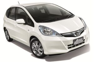 ชอบมะ! Honda Jazz Hybrid 