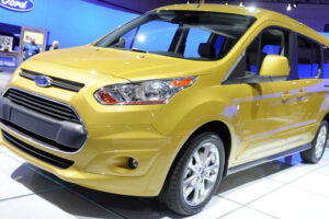 Ford เปิดตัว "2014 Transit Connect Wagon" รถตู้อเนกประสงค์ขนาด 7 ที่นั่ง