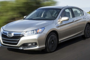 มาสักที! Honda เปิดตัวรถในตำนานรุ่นใหม่ล่าสุด "2013 Accord PHEV"