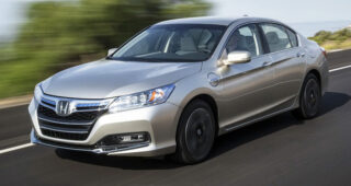 มาสักที! Honda เปิดตัวรถในตำนานรุ่นใหม่ล่าสุด "2013 Accord PHEV"