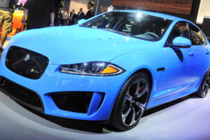 น้ำลายไหล! Jaguar เปิดตัวรถ "XFR-S Bows" พร้อมชุดแต่งแบบใหม่ทำจาก Carbon Fiber