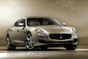 สง่างาม! Maserati Quattroporte 2013