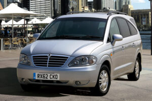 ไฉไลกว่าเดิม! 2013 SsangYong Rodius มาพร้อมเครื่องยนต์ดีเซลแบบใหม่พร้อมโฉมหน้าไฮเทคกว่าเดิม
