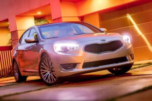 กังนัมสไตล์! เผยโฉมภายในของรถ "KIA Cadenza 2014" ตีตลาดสหรัฐอเมริกา