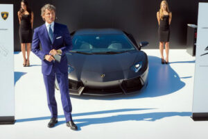 50 ยังแจ๋ว! Lamborghini ฉลองครบรอบ 50 ปี เตรียมออกรถในคอนเซปต์ใหม่จากคาร์บอนไฟเบอร์