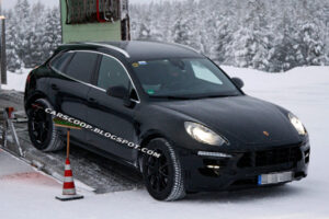 ชนะรุ่นพี่! Porsche ออกเตรียมออกรถรุ่นใหม่เตรียมทำยอดเอาชนะ Cayanne อย่าง "Macan"