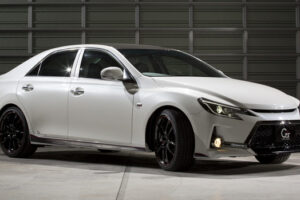 เบาหวิว! Toyota Mark X G Sports มาพร้อมกับหลังคาแบบ "Carbon Roof" สุดไฮเทค