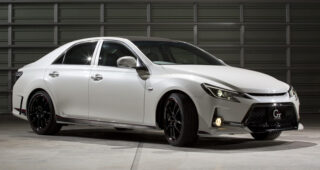 เบาหวิว! Toyota Mark X G Sports มาพร้อมกับหลังคาแบบ "Carbon Roof" สุดไฮเทค