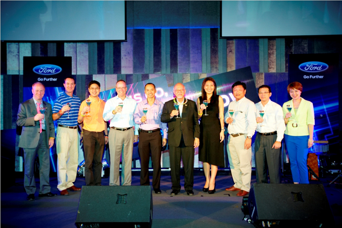 ฟอร์ด ประเทศไทย ฉลองความสำเร็จปี 2555 พร้อมประกาศเดินหน้า Go Further ในปี 2556