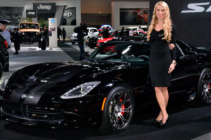 สอดยุด! "New Viper Roadster" หรูหราพอๆกับ Aston Martin หรือ Porsche 911 เลยทีเดียว