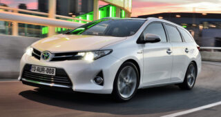 เปิดราคา! Toyota เปิดตัวเปิดราคา "Auris Touring Sports" ในสหราชอาณาจักรพร้อมขายแล้ว