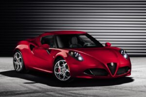 สวยสุดยอด! Alfa Romeo เปิดตัวรถแบบ "4C" พร้อมเครื่องยนต์ 236 แรงม้า
