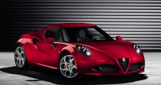 สวยสุดยอด! Alfa Romeo เปิดตัวรถแบบ "4C" พร้อมเครื่องยนต์ 236 แรงม้า
